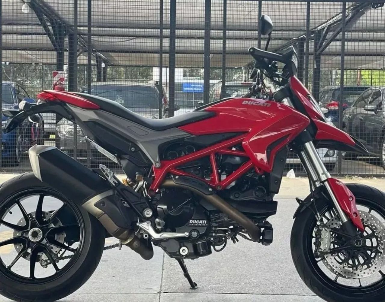 Ducati Hypermotard Usada en Córdoba, deRuedas