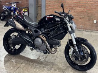 Ducati Monster Usada en San Juan