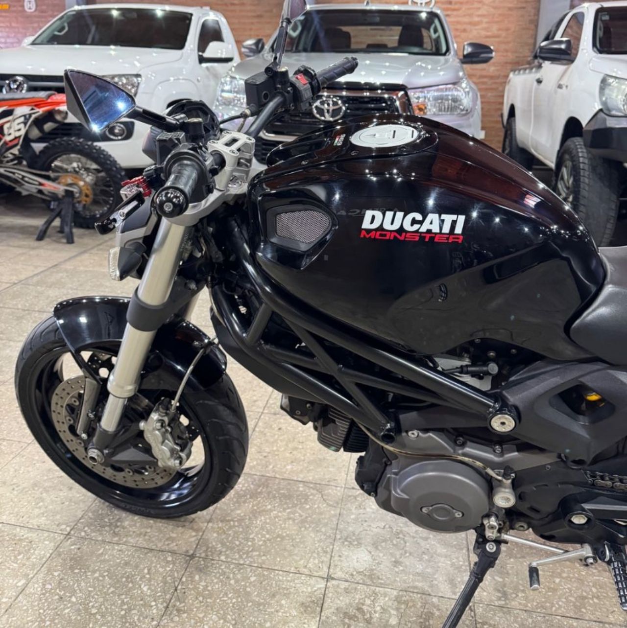 Ducati Monster Usada en San Juan, deRuedas