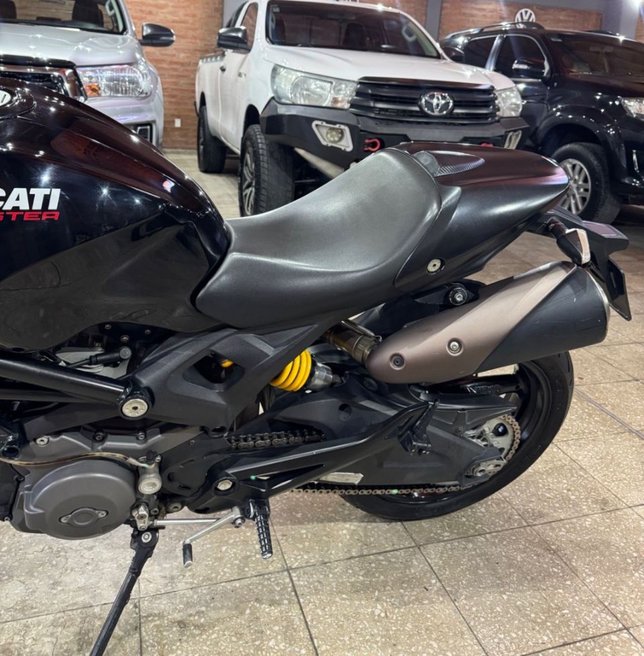 Ducati Monster Usada en San Juan, deRuedas