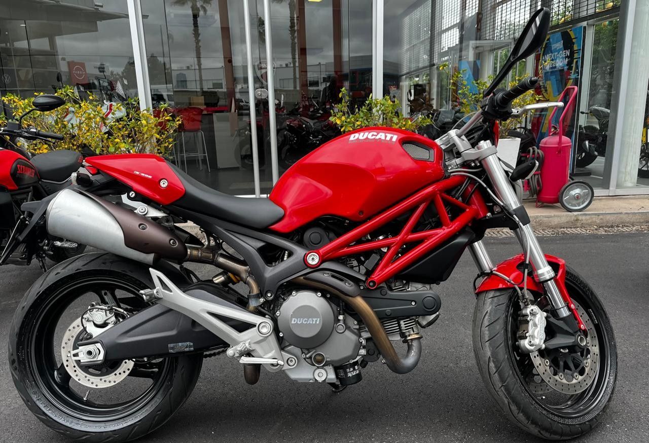 Ducati Monster Usada en Mendoza, deRuedas