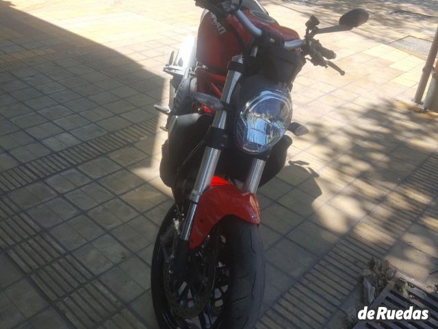 Ducati Monster Usada en Mendoza, deRuedas