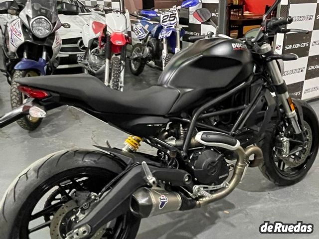 Ducati Monster Usada en San Juan, deRuedas