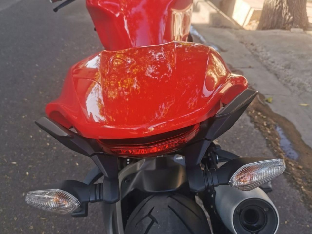 Ducati Monster Usada en Mendoza, deRuedas