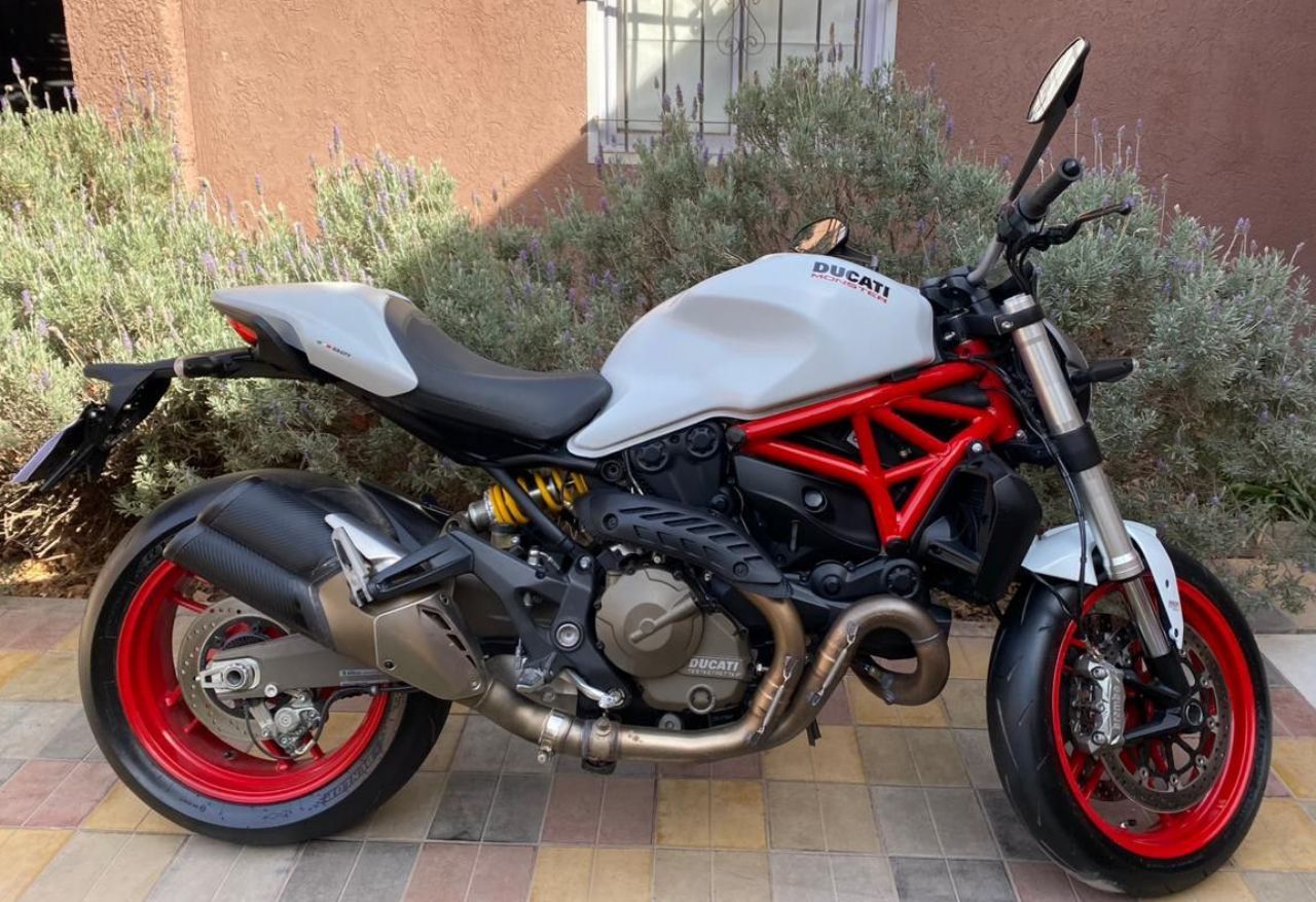 Ducati Monster Usada en Mendoza, deRuedas