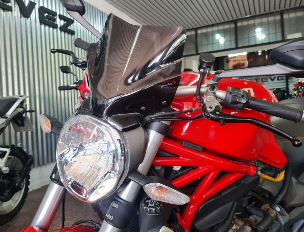 Ducati Monster Usada en Mendoza, deRuedas