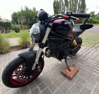 Ducati Monster Usada en Mendoza