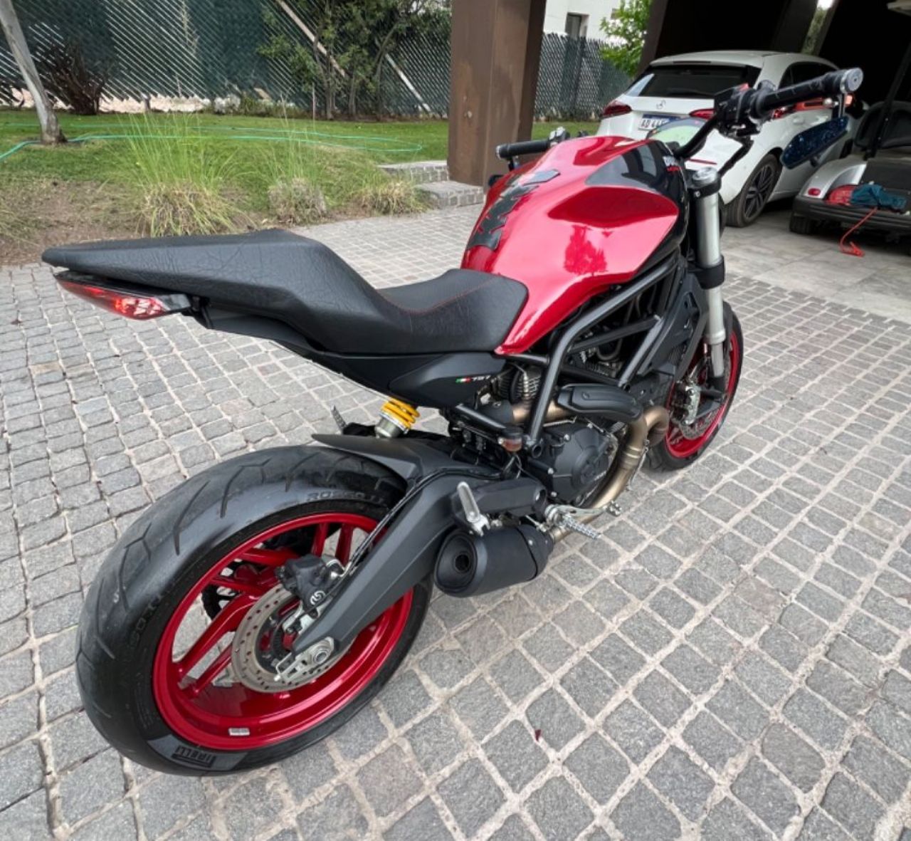 Ducati Monster Usada en Mendoza, deRuedas