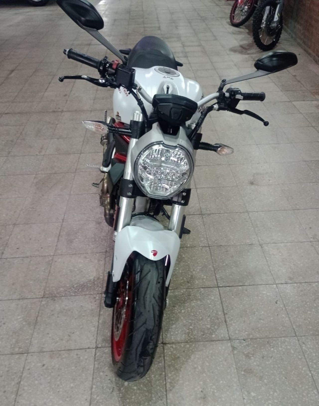 Ducati Monster Usada en San Juan, deRuedas