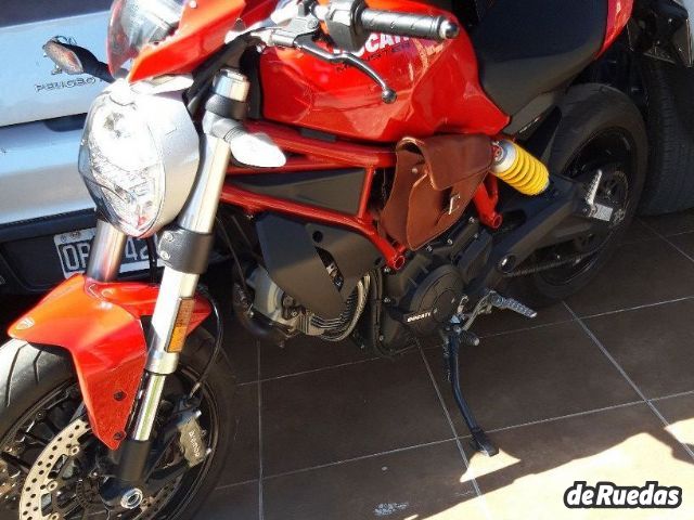 Ducati Monster Usada en Mendoza, deRuedas