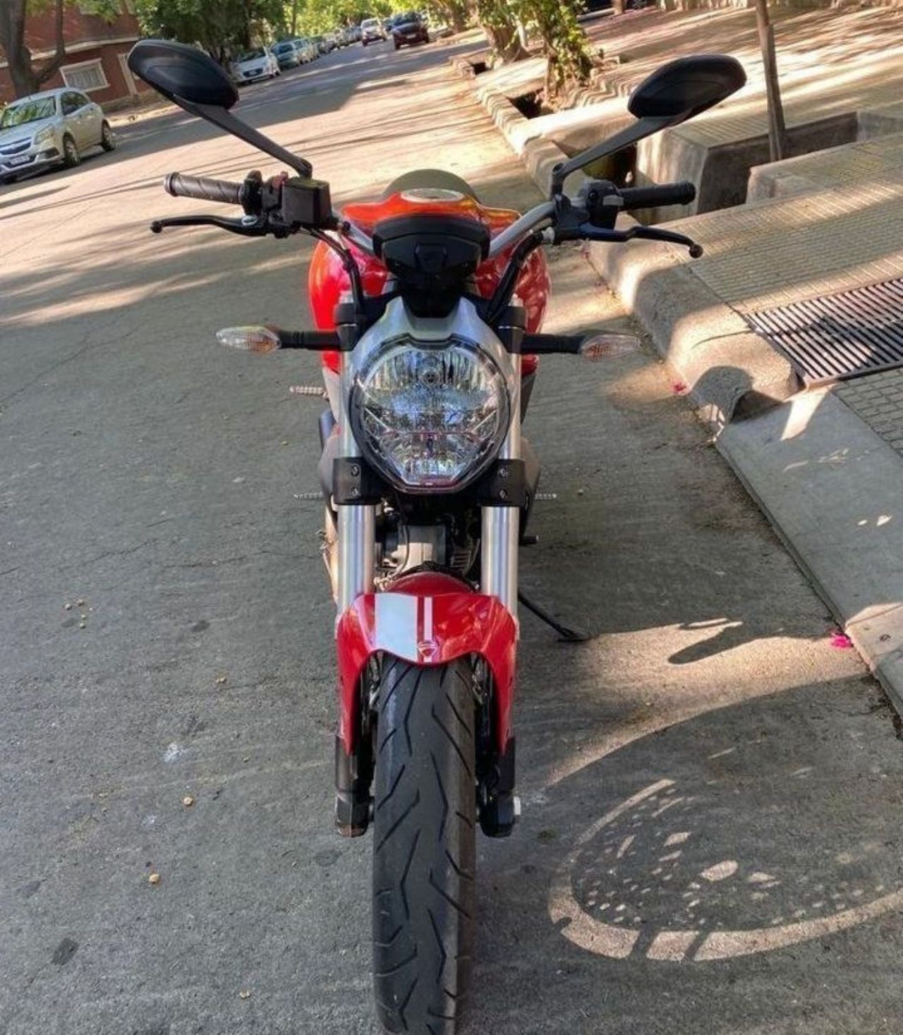 Ducati Monster Usada en Mendoza, deRuedas