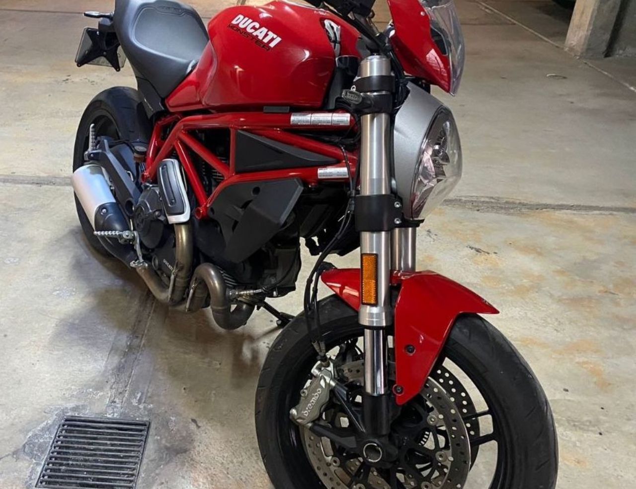 Ducati Monster Usada en Mendoza, deRuedas