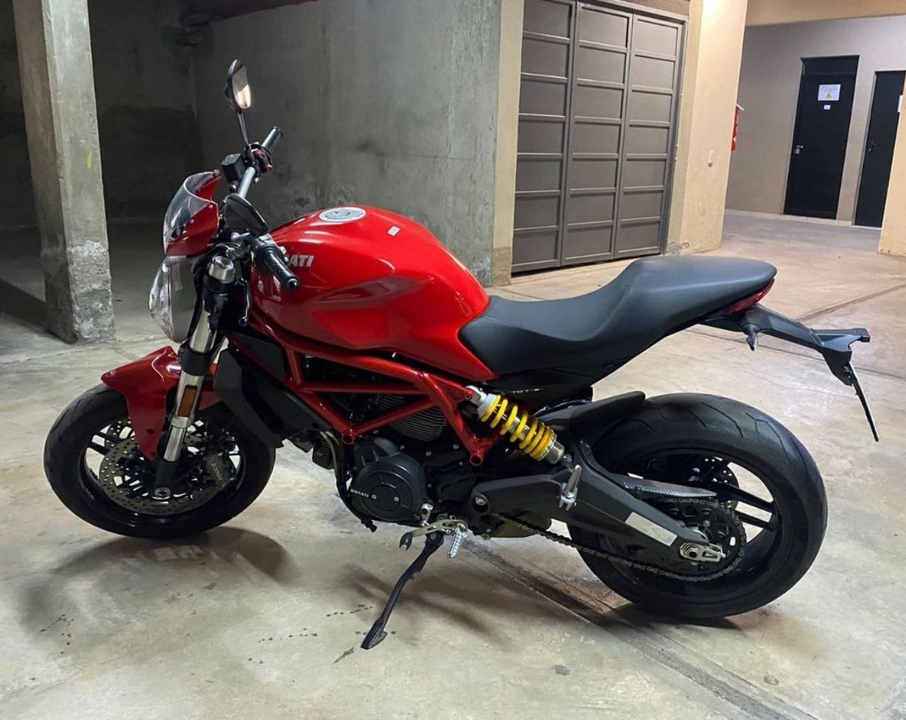 Ducati Monster Usada en Mendoza, deRuedas