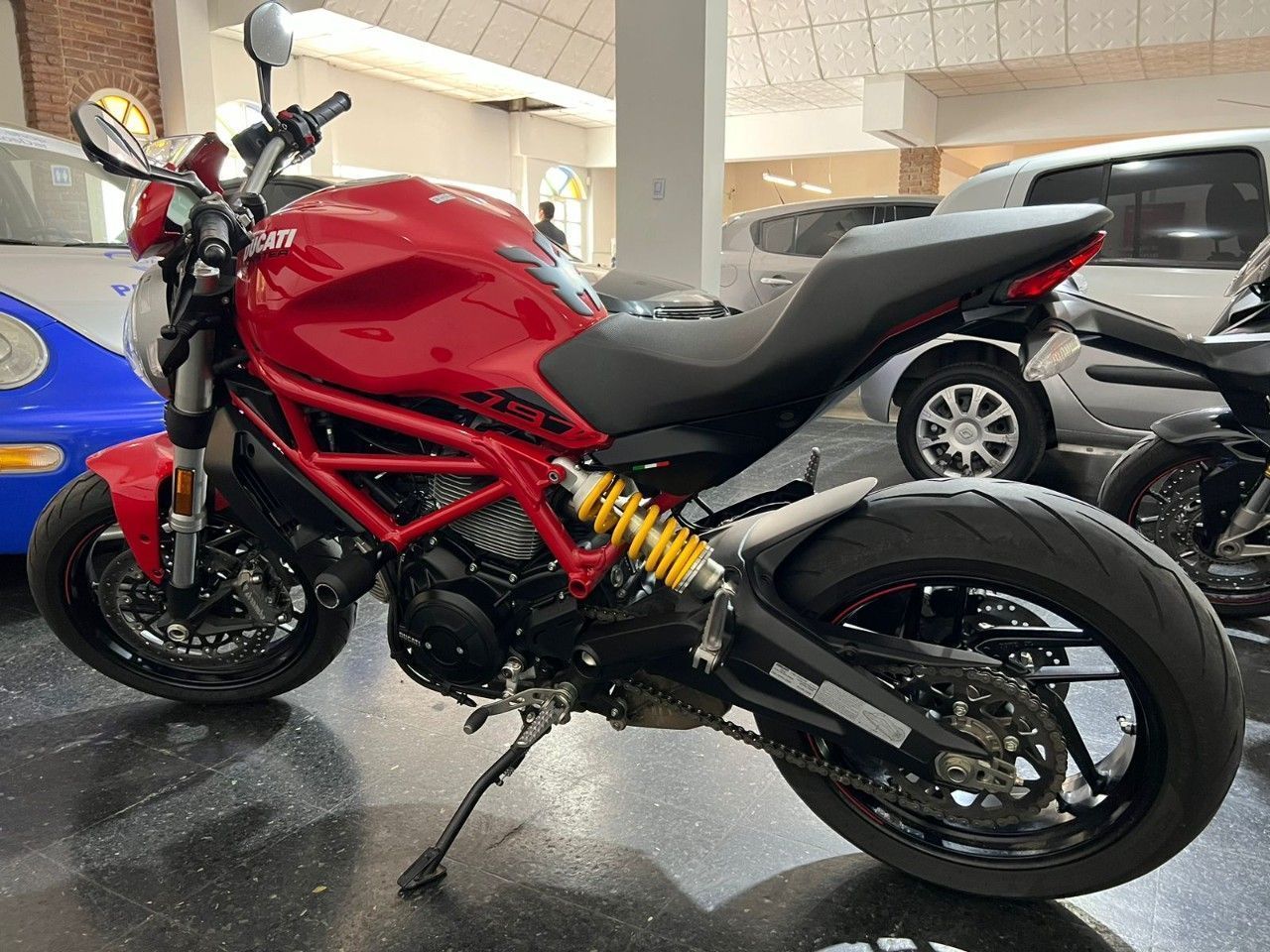 Ducati Monster Usada en Córdoba, deRuedas