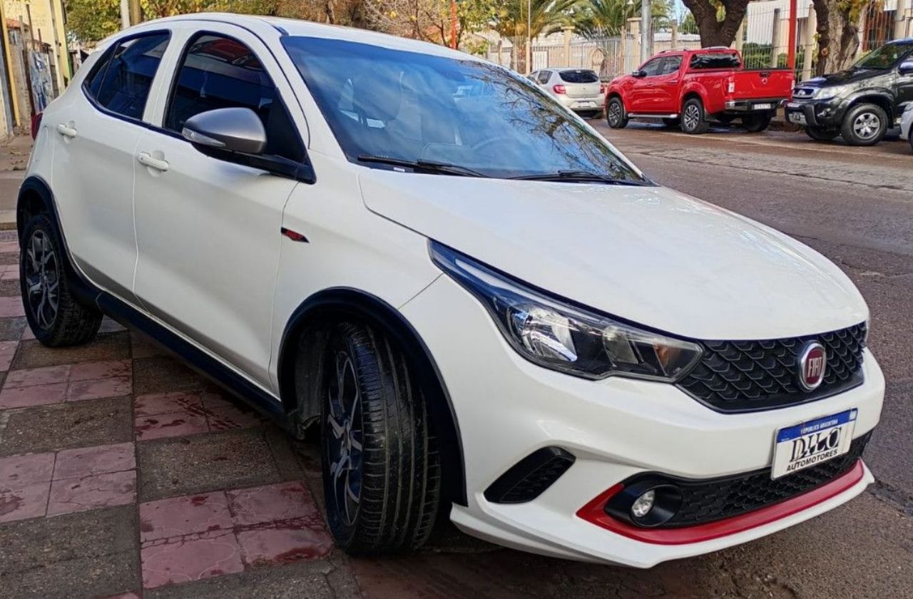 Fiat Argo Usado Financiado en Mendoza, deRuedas