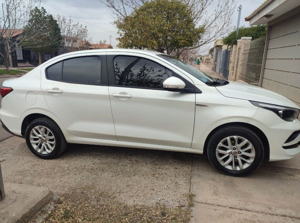 Fiat Cronos Usado en Mendoza, deRuedas