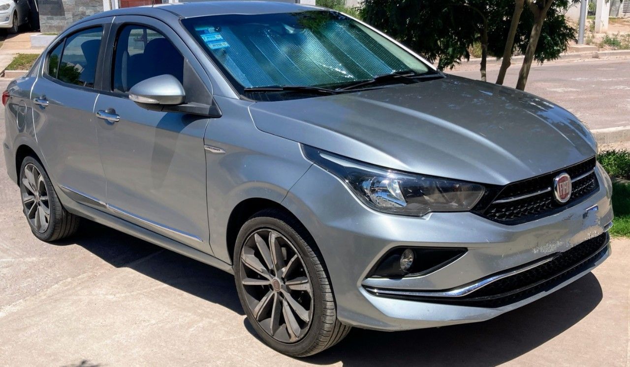 Fiat Cronos Usado en Mendoza, deRuedas