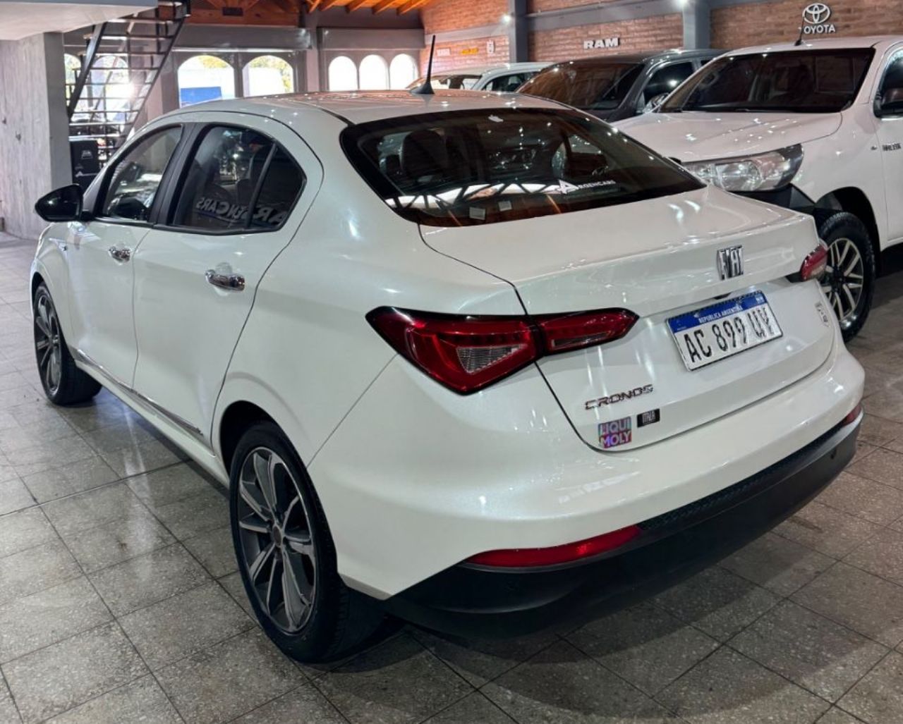 Fiat Cronos Usado Financiado en San Juan, deRuedas