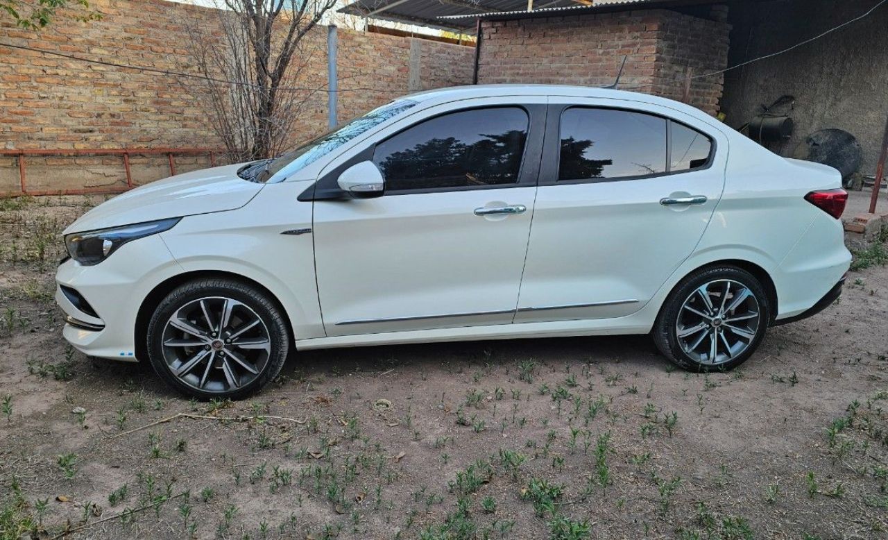 Fiat Cronos Usado en Mendoza, deRuedas