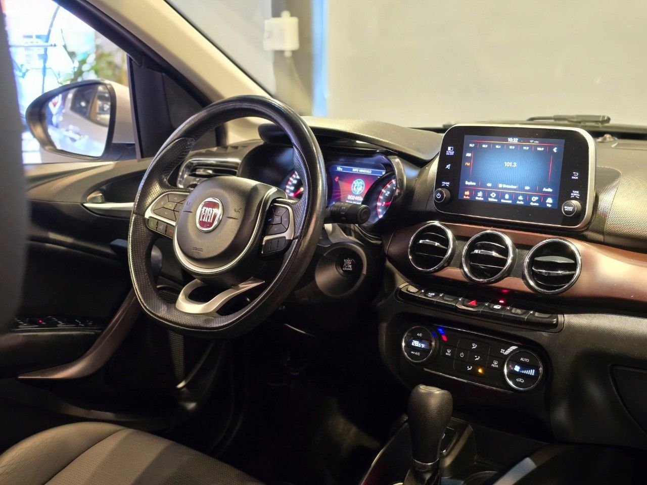 Fiat Cronos Usado Financiado en Córdoba, deRuedas