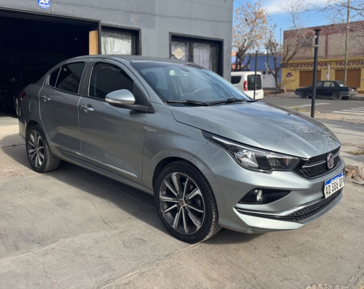 Fiat Cronos Usado Financiado en Mendoza, deRuedas