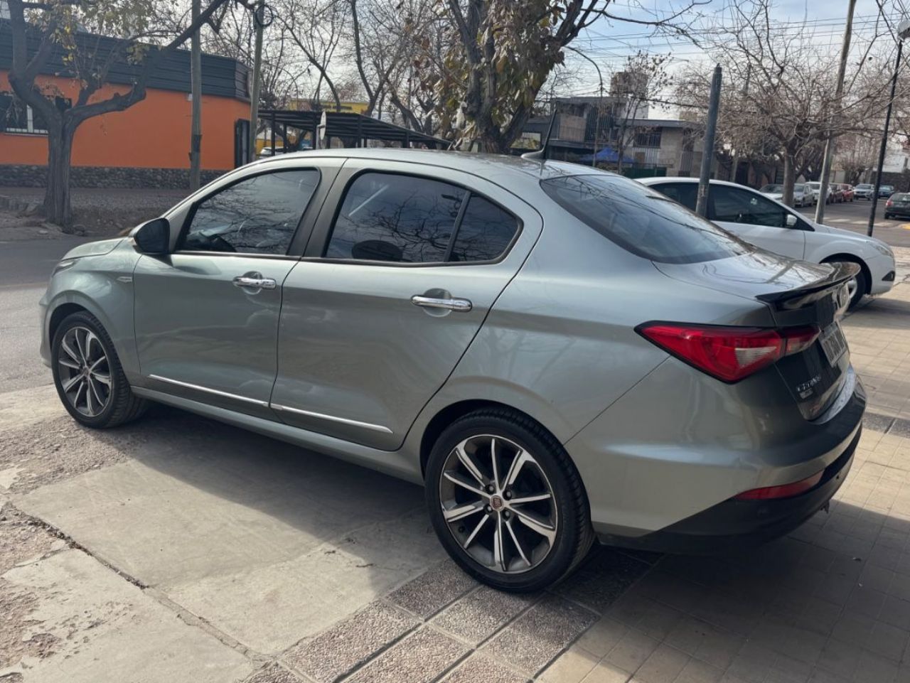 Fiat Cronos Usado Financiado en Mendoza, deRuedas