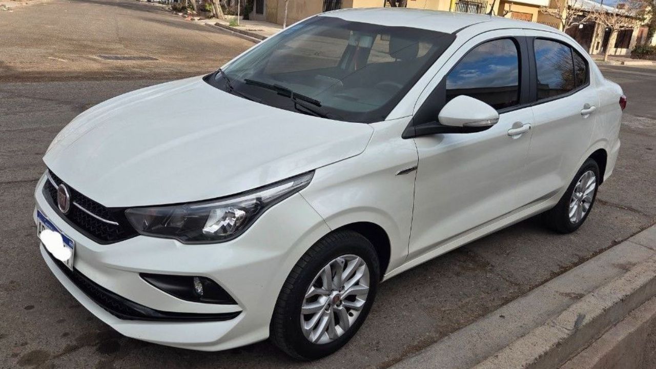 Fiat Cronos Usado en Mendoza, deRuedas