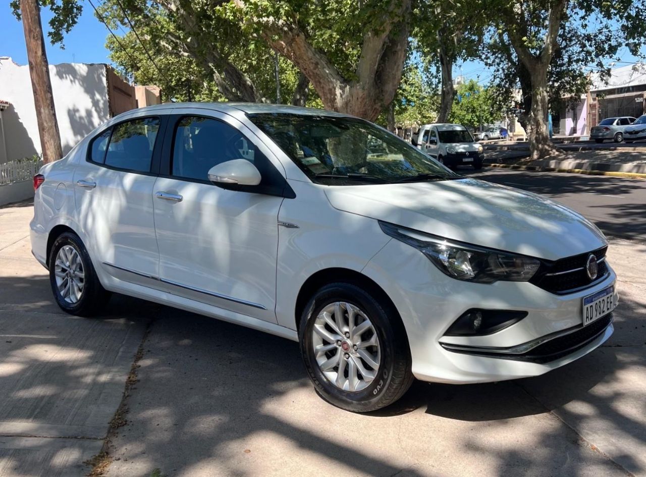 Fiat Cronos Usado Financiado en Mendoza, deRuedas