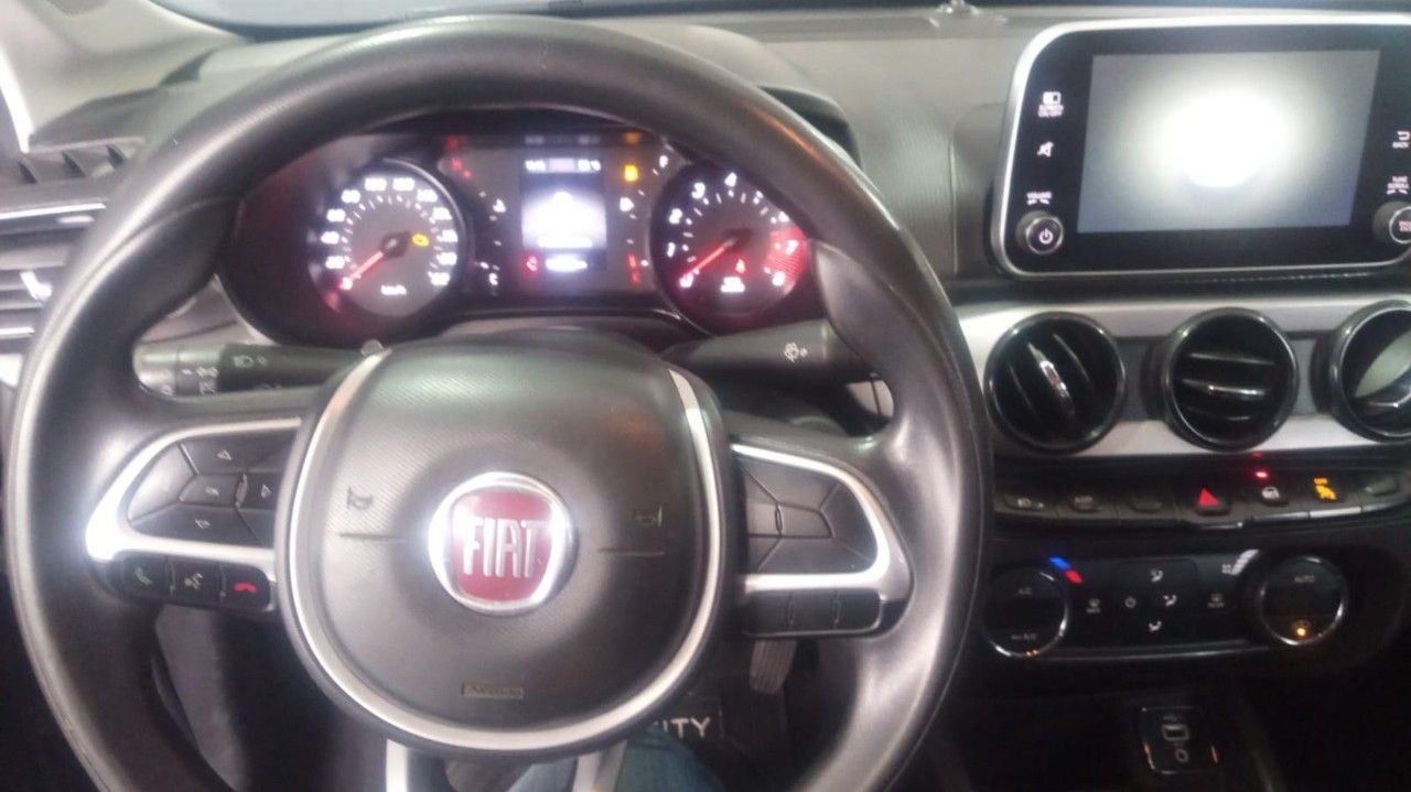 Fiat Cronos Usado Financiado en Córdoba, deRuedas