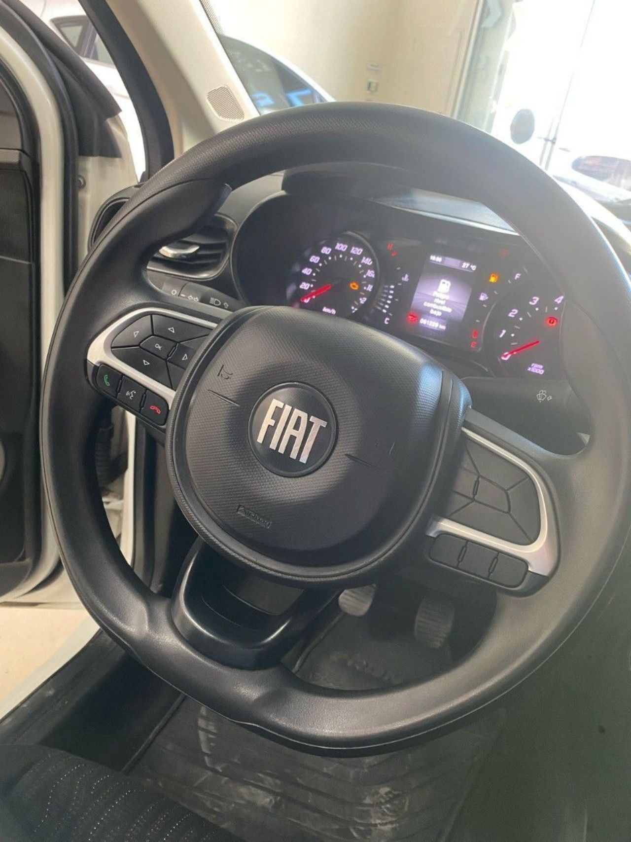 Fiat Cronos Usado Financiado en Córdoba, deRuedas