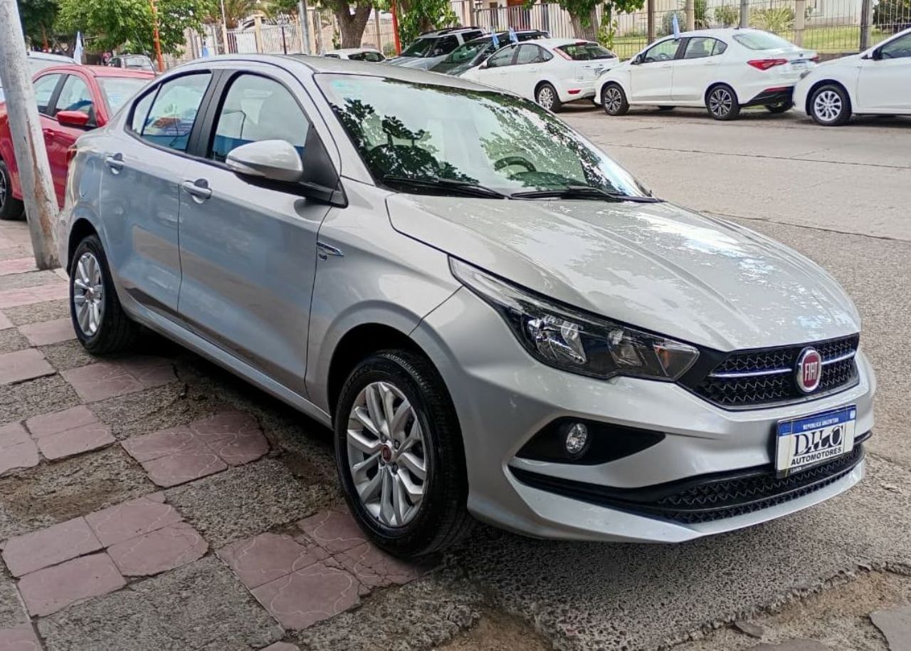 Fiat Cronos Usado Financiado en Mendoza, deRuedas