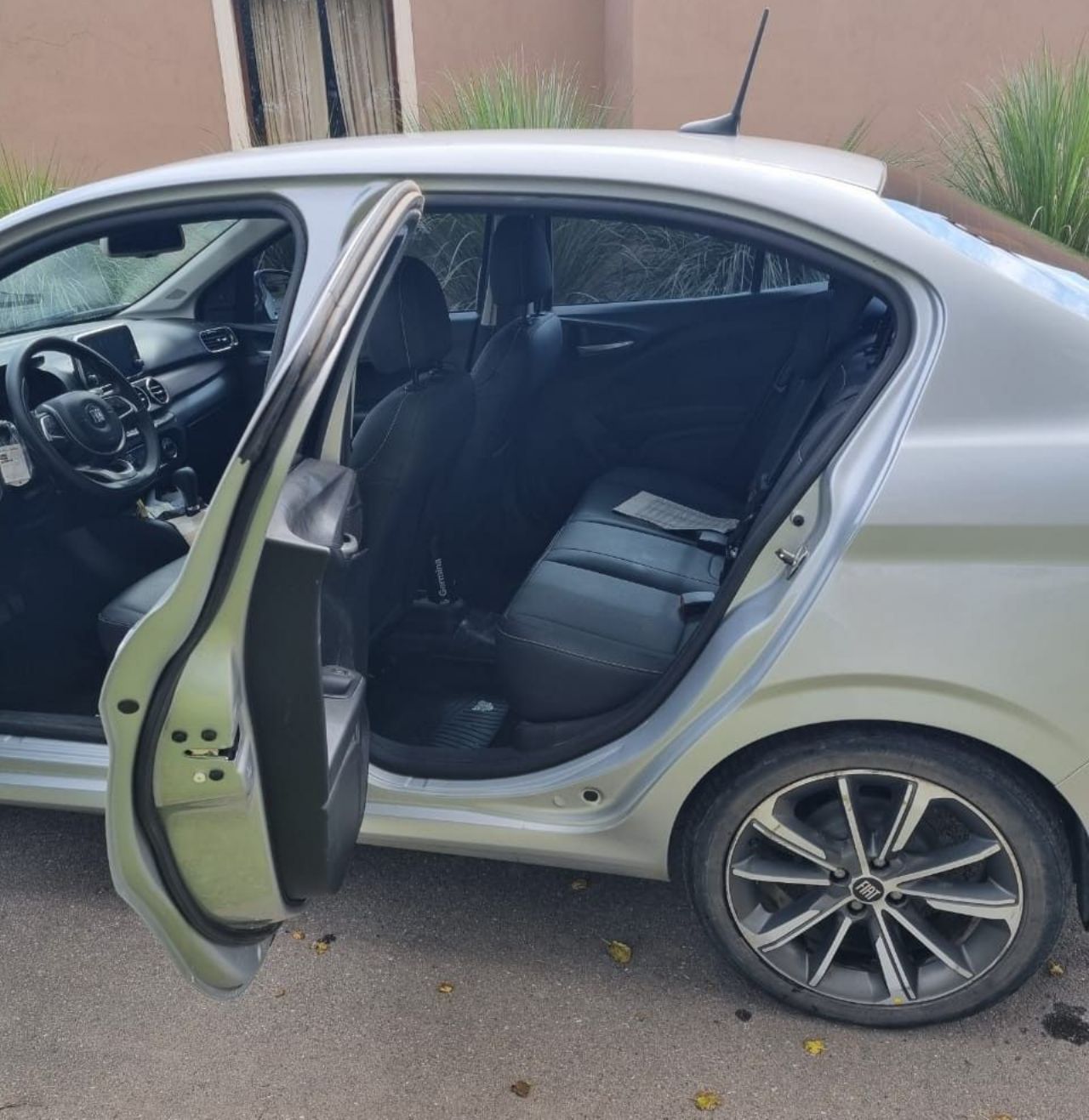 Fiat Cronos Usado Financiado en Córdoba, deRuedas