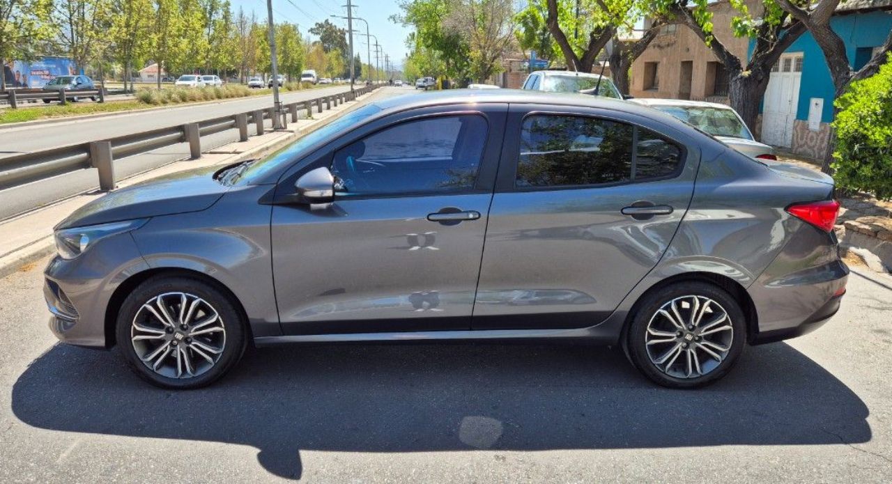 Fiat Cronos Usado Financiado en Mendoza, deRuedas