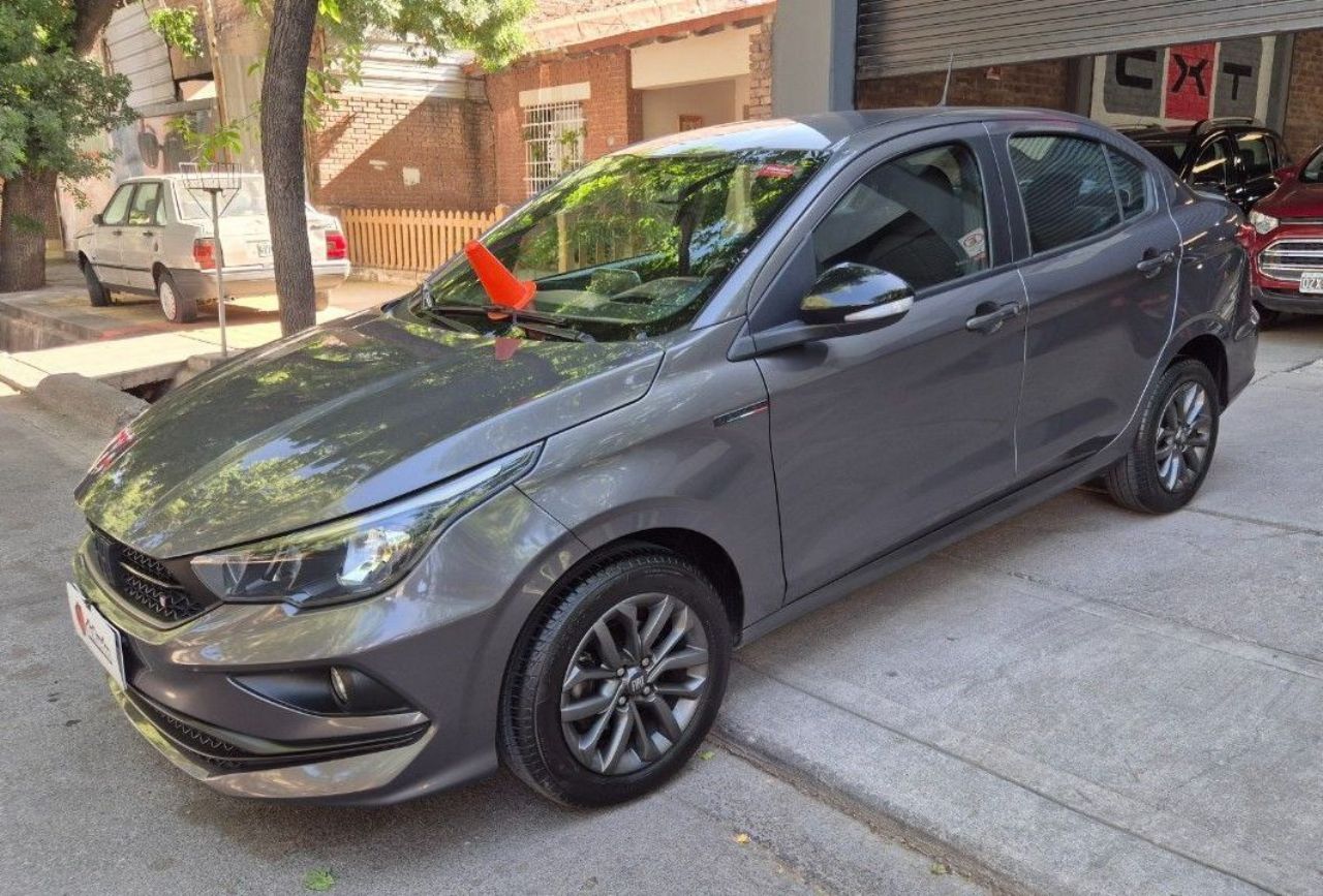 Fiat Cronos Usado Financiado en Mendoza, deRuedas