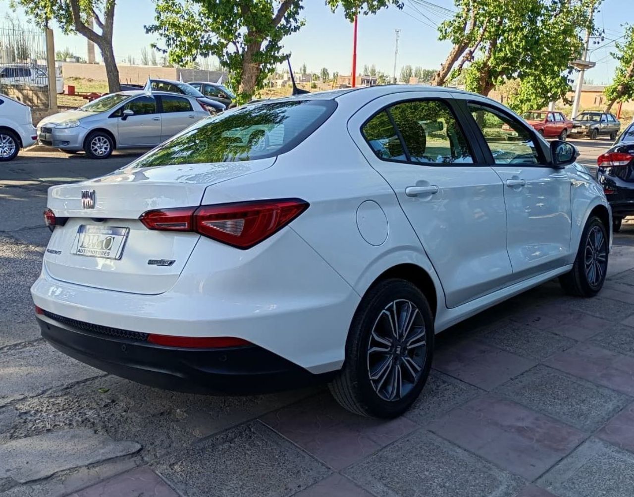 Fiat Cronos Usado Financiado en Mendoza, deRuedas