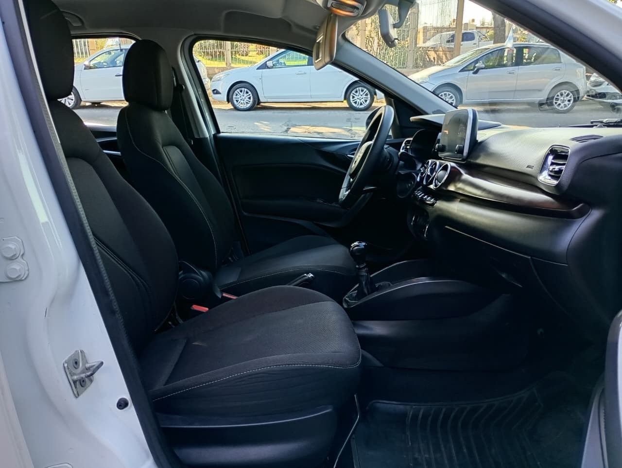 Fiat Cronos Usado Financiado en Mendoza, deRuedas