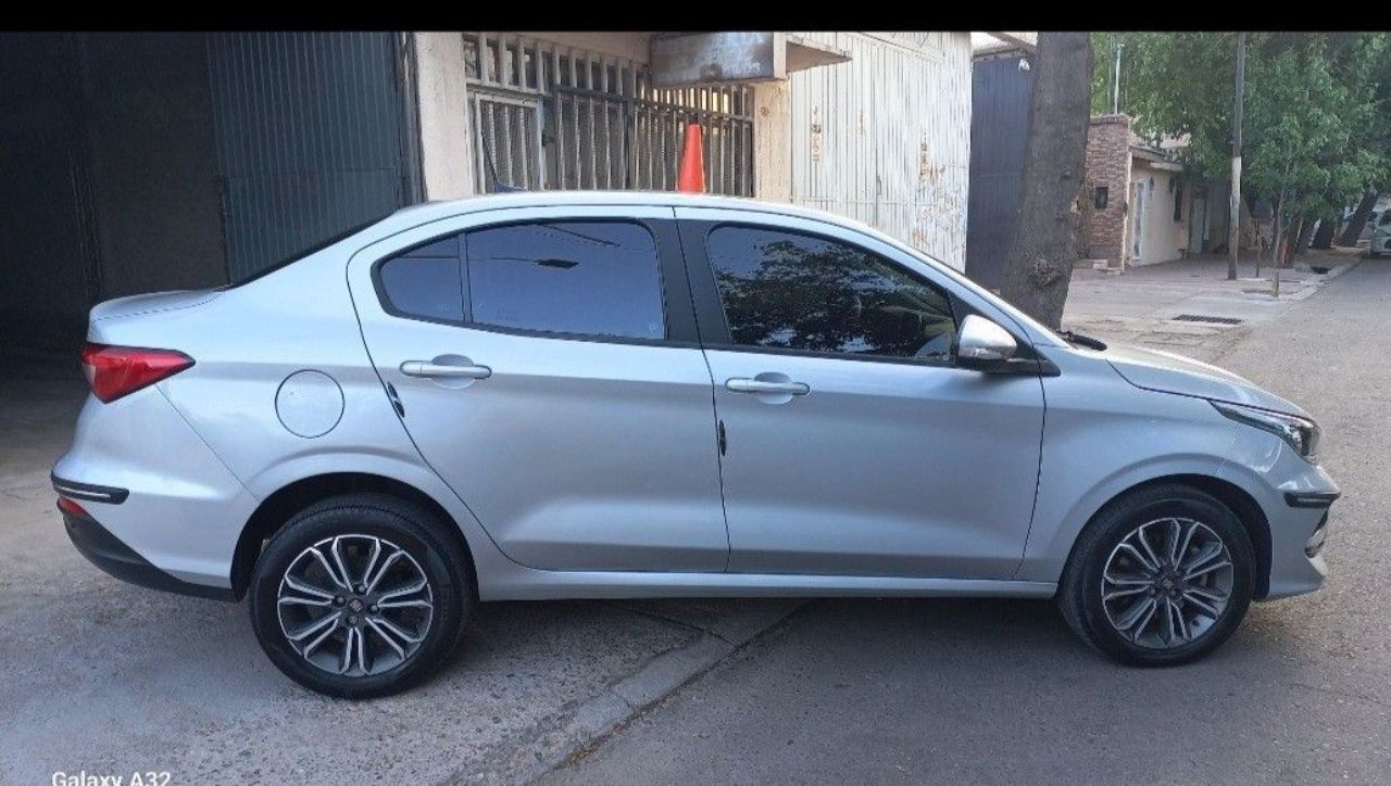 Fiat Cronos Usado en Mendoza, deRuedas