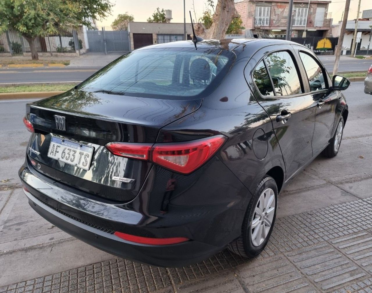 Fiat Cronos Usado Financiado en Mendoza, deRuedas