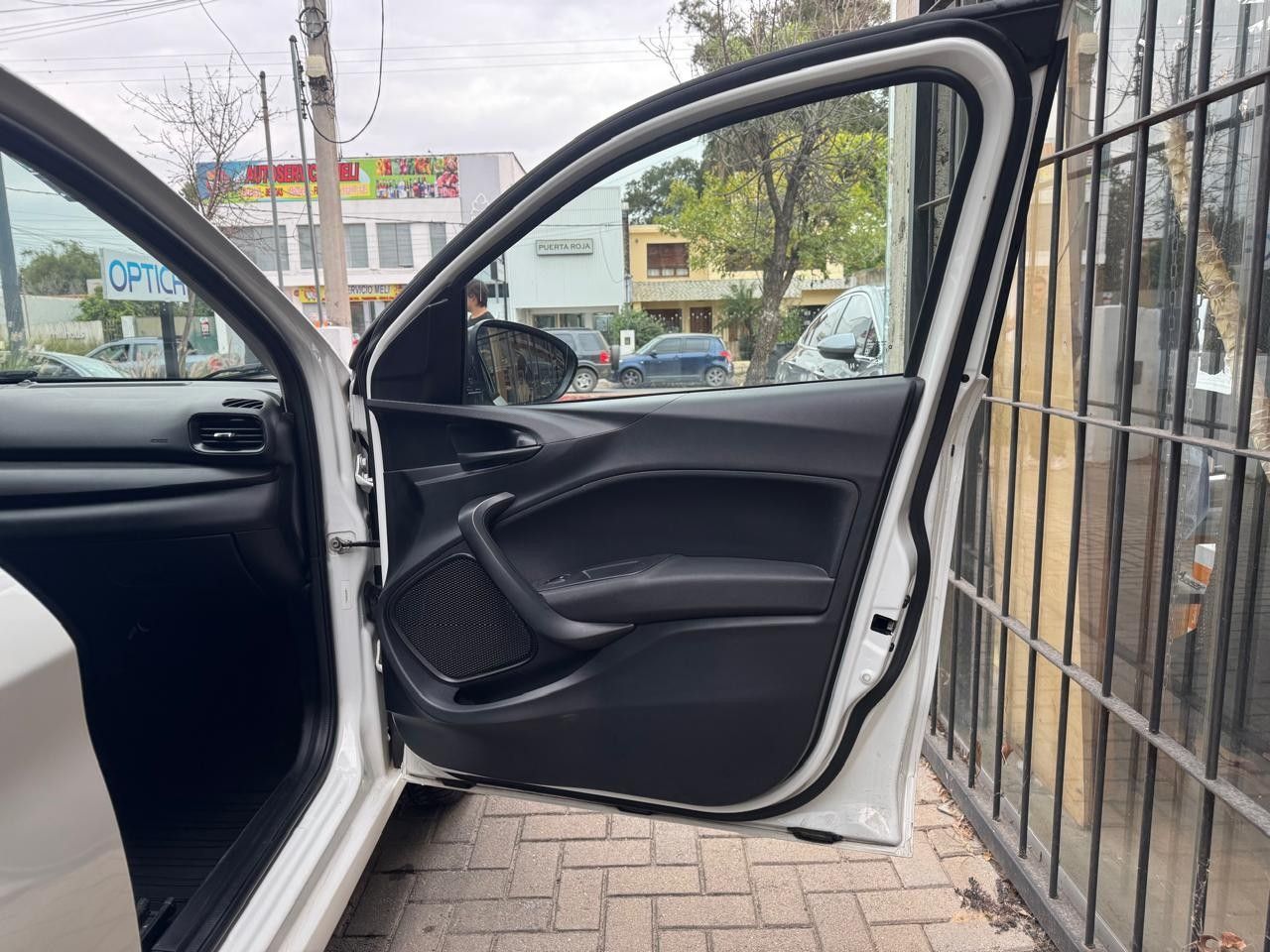Fiat Cronos Usado Financiado en Córdoba, deRuedas