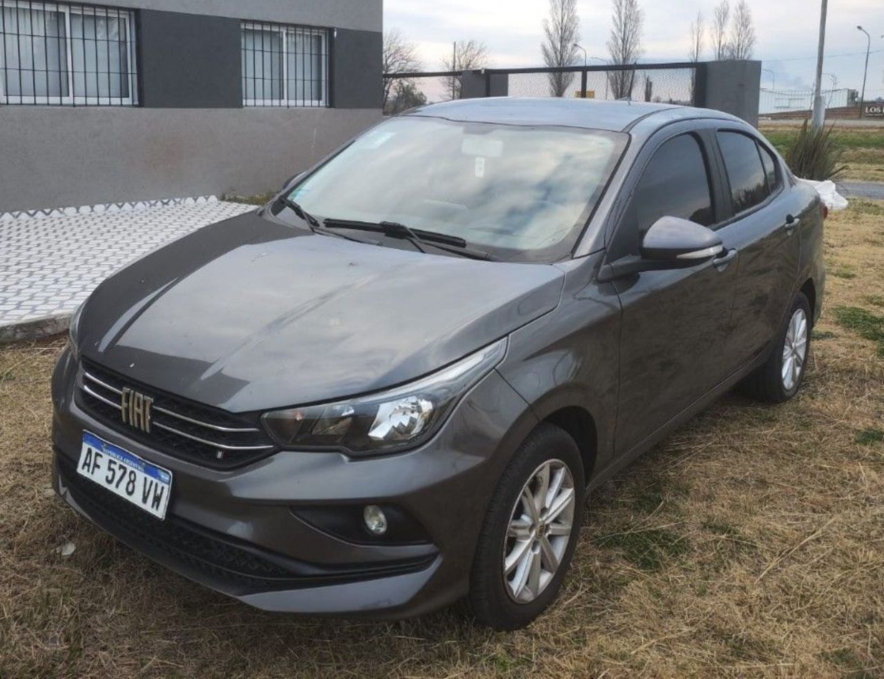 Fiat Cronos Usado en Santa Fe, deRuedas