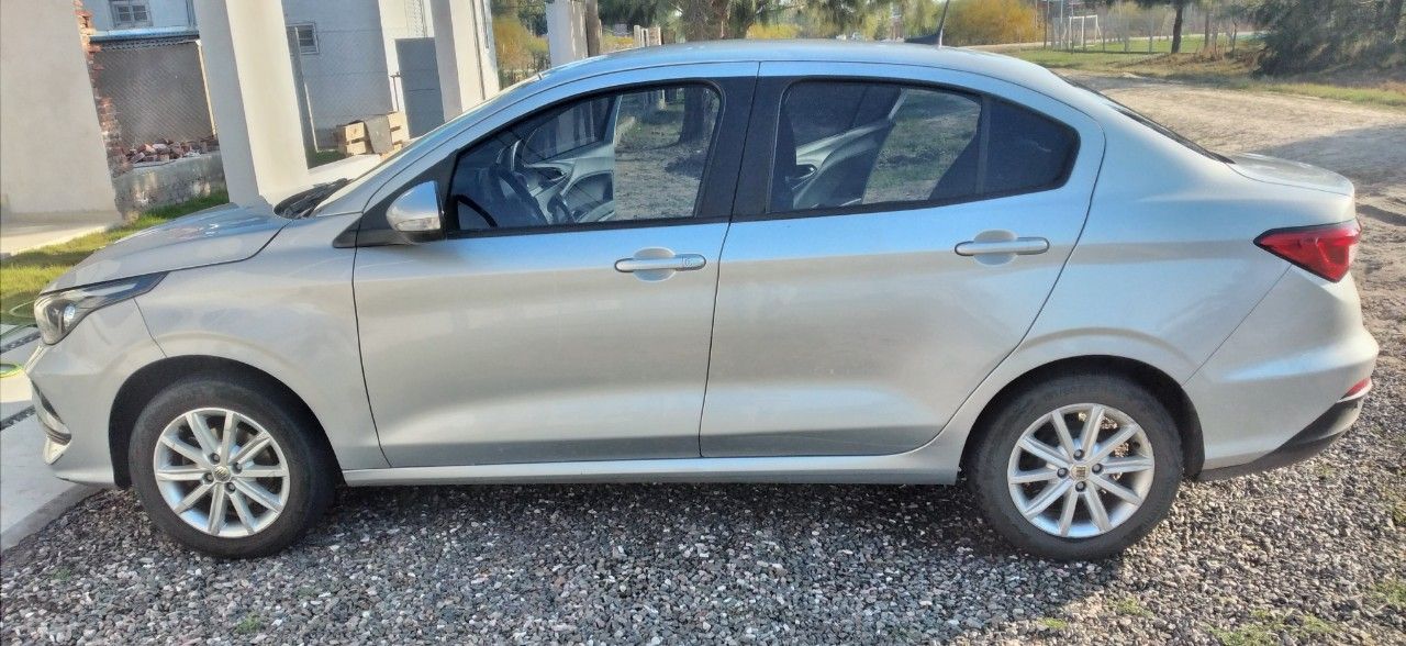 Fiat Cronos Usado en Santa Fe, deRuedas