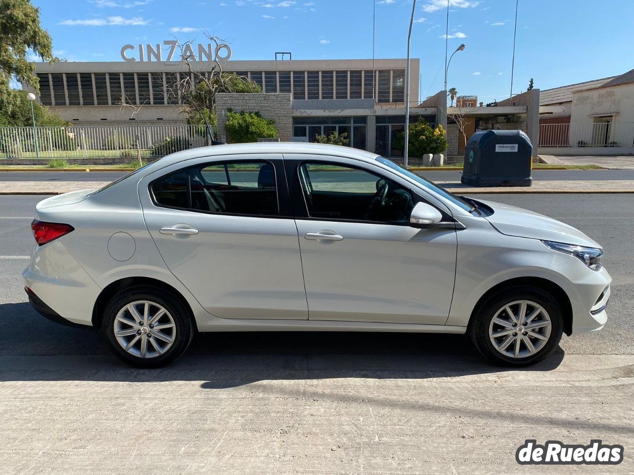 Fiat Cronos Usado en San Juan, deRuedas