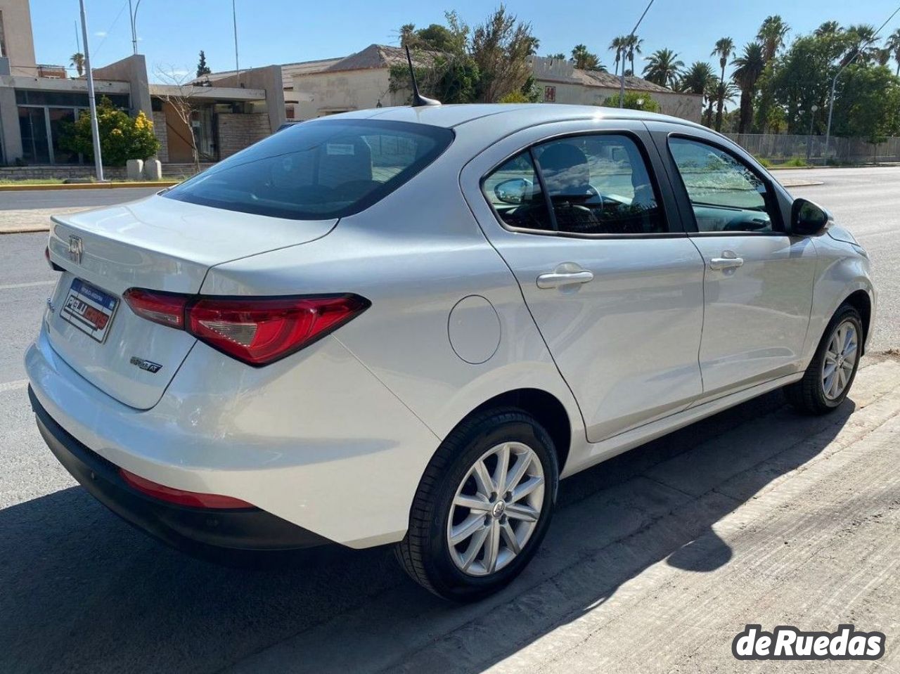 Fiat Cronos Usado en San Juan, deRuedas