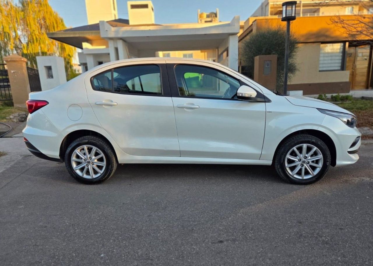 Fiat Cronos Usado Financiado en Mendoza, deRuedas