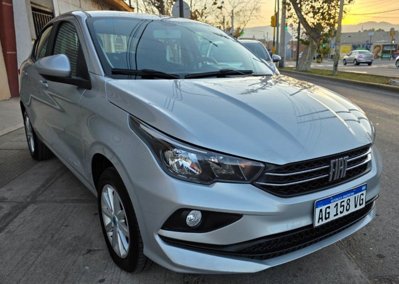 Fiat Cronos Usado Financiado en Mendoza, deRuedas