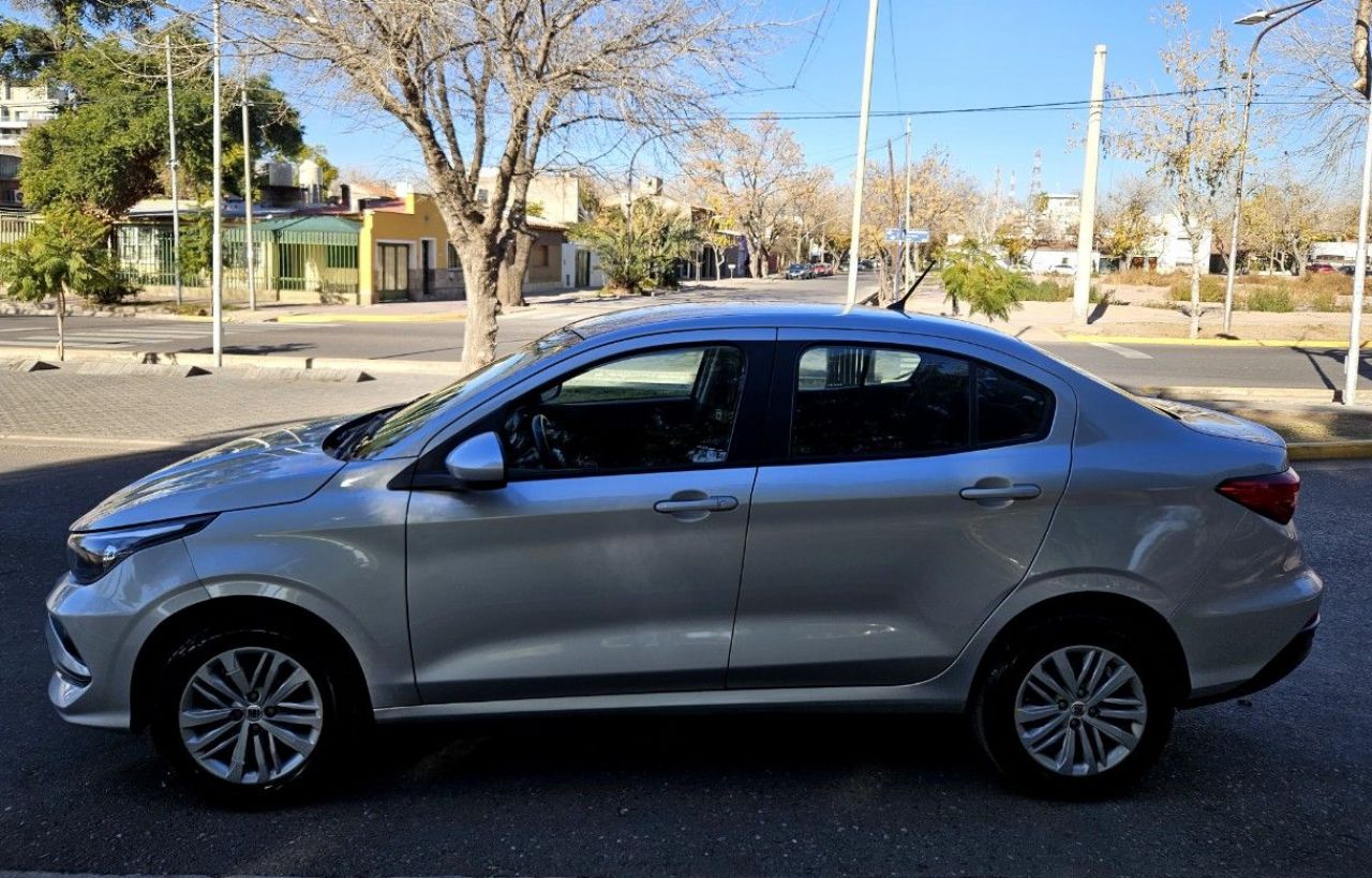 Fiat Cronos Usado Financiado en Mendoza, deRuedas