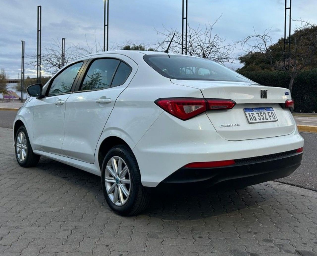 Fiat Cronos Usado Financiado en Mendoza, deRuedas
