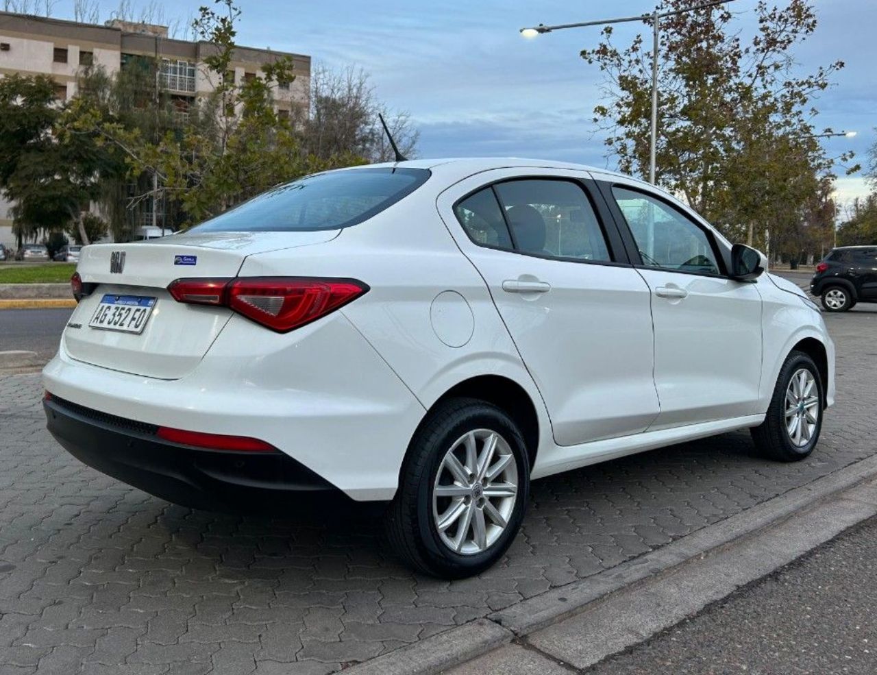 Fiat Cronos Usado Financiado en Mendoza, deRuedas