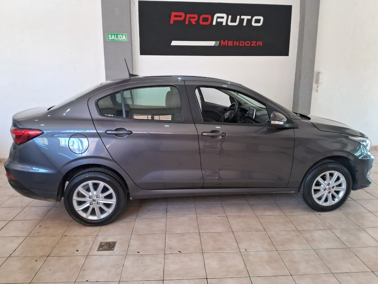 Fiat Cronos Usado Financiado en Mendoza, deRuedas