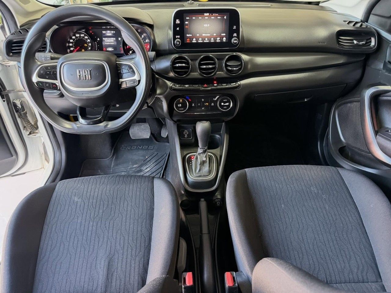 Fiat Cronos Usado Financiado en San Juan, deRuedas